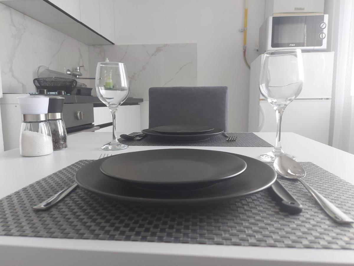 Apartament Nikola Ns2 Nowy Sad Zewnętrze zdjęcie